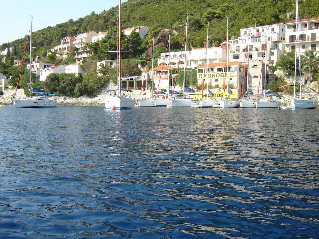 Apartments "Villa Mungos" Sobra Bagian luar foto