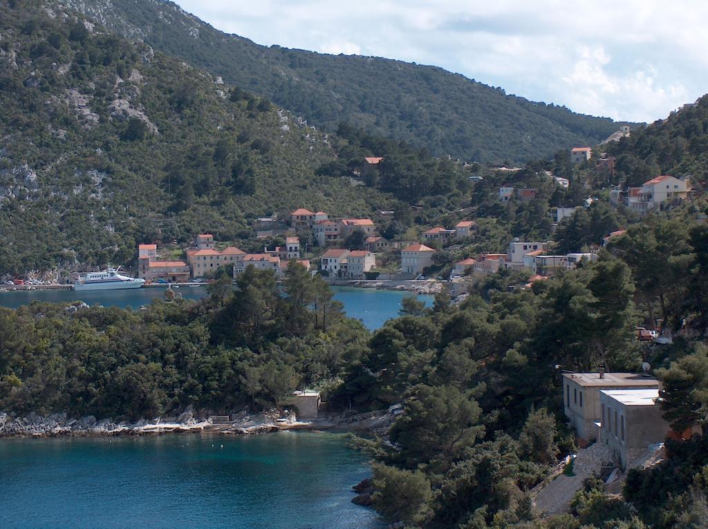 Apartments "Villa Mungos" Sobra Bagian luar foto